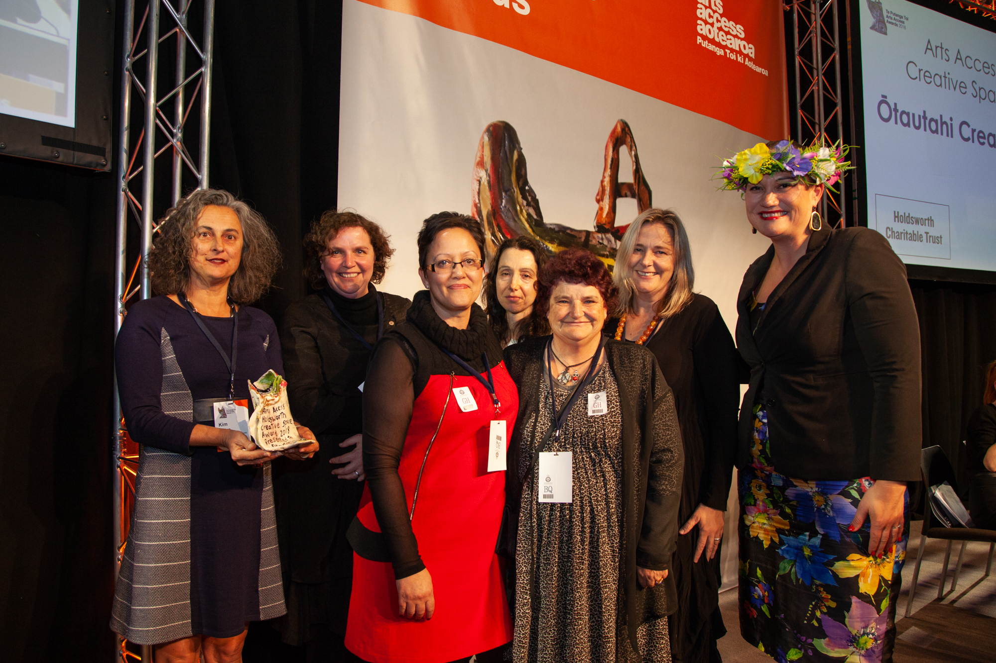 Minister Sepuloni presents the Arts Access Holdsworth Creative Space Award 2018 to Otautahi Creative Spaces