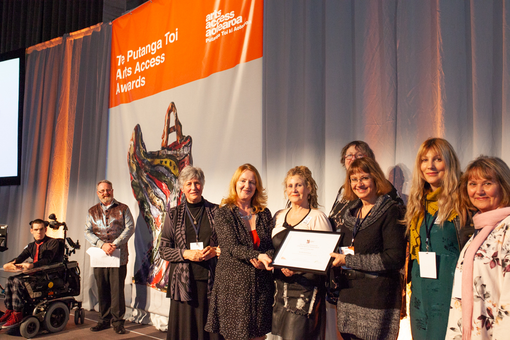 Te Ara Korowai representatives with Merrill Holdsworth of Holdsworth Charitable Trust Photo: Vanessa Rushton Photography