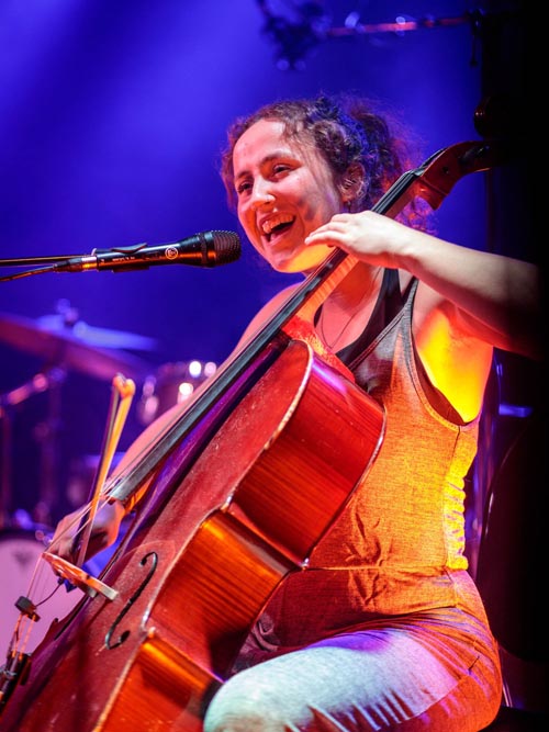 Bonnie Schwarz plays the cello