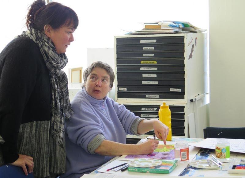 Deidre Dahlberg and artist Rosemarie Bowers