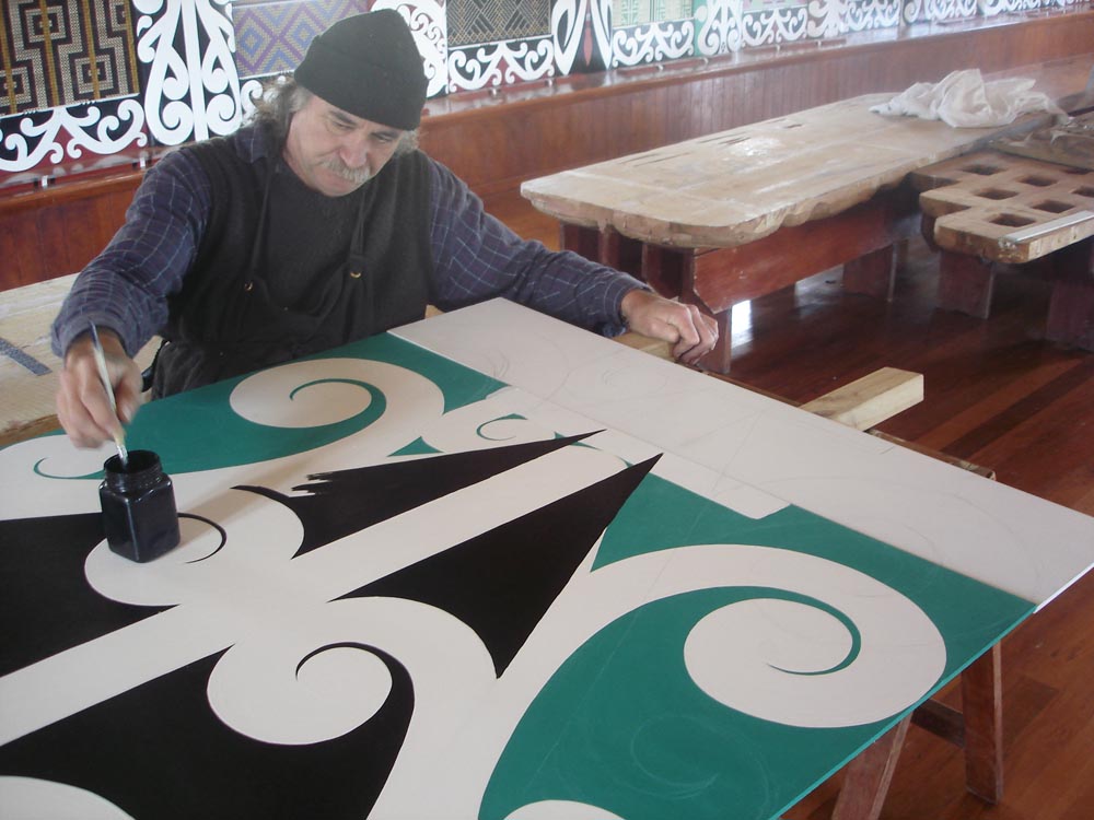 David Cameron working on the kowhaiwhai patterns in Te Poho Hiraina, 2009