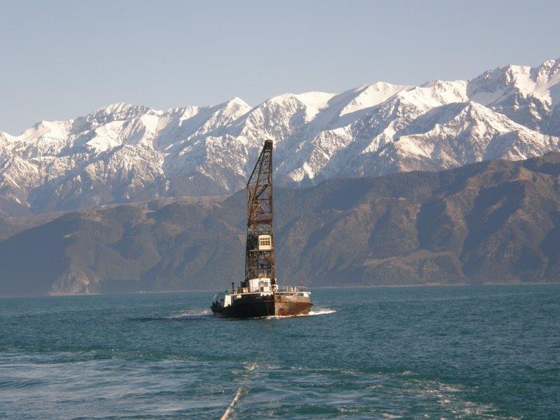 Hikitia under tow off Kaikouras on 4 June 2009