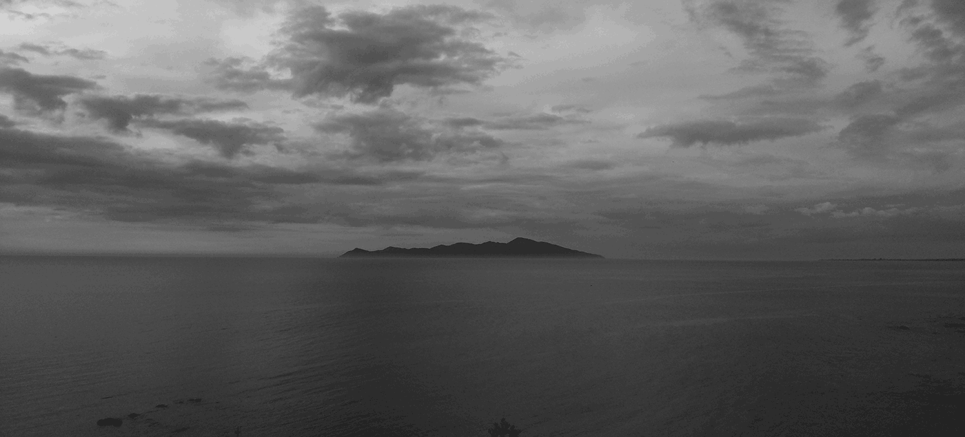 Kapiti_cropped_bw